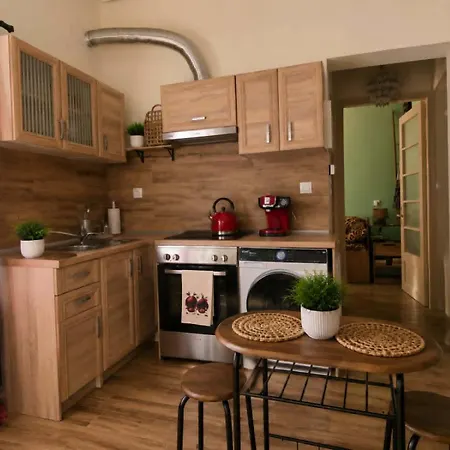 πέτρινη φωλιά Apartment